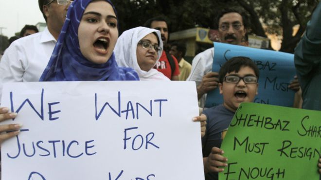 دستگیری دوازده نفر در ارتباط با یک پرونده بزرگ سوء استفاده جنسی از ۲۸۰ کودک در پاکستان